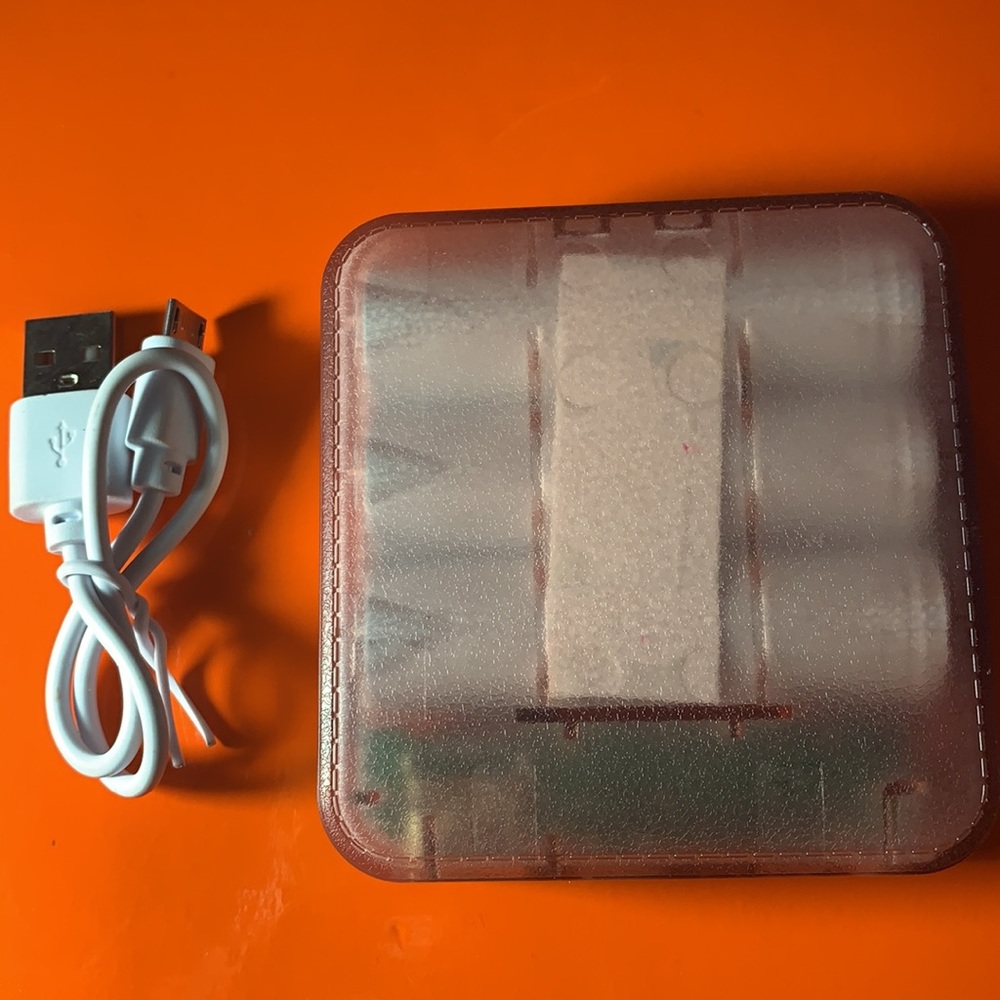 Portable charger - Picture 3 of 4